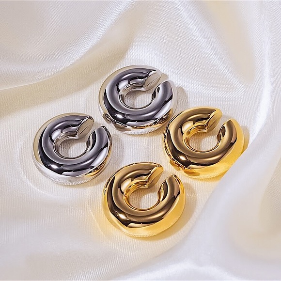 ⚜️[𝟯/$𝟮𝟴]⚜️NEW 2 Large Chunky Ear Cuffs Set - Picture 10 of 14